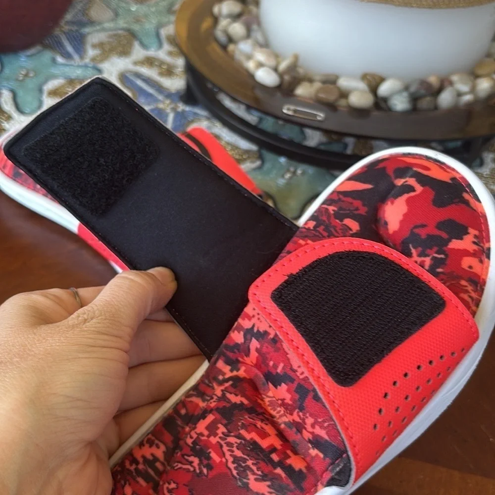 Brand New Under Armour Ignite Pro Slide Sandals Cushioned Memory Foam Neon